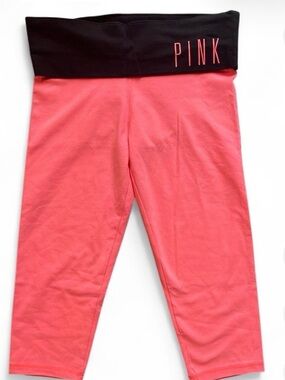 PINK Victoria's Secret Pink Coral Capris - SMALL
